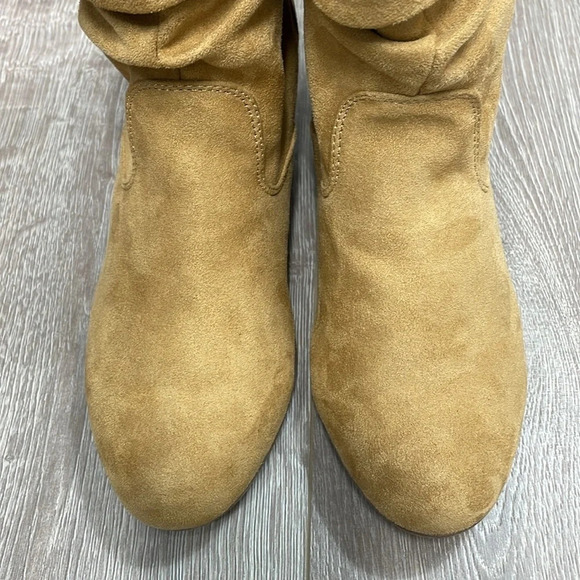 Dolce By Mojo Moxy Faux Suede Slouch Ankle Boots Heeled Camel 9 - Picture 8 of 16